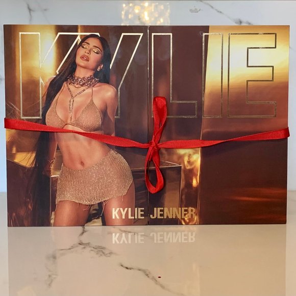 Kylie Jenner 24k Birthday Collection PR Box Collectable. - Picture 1 of 5
